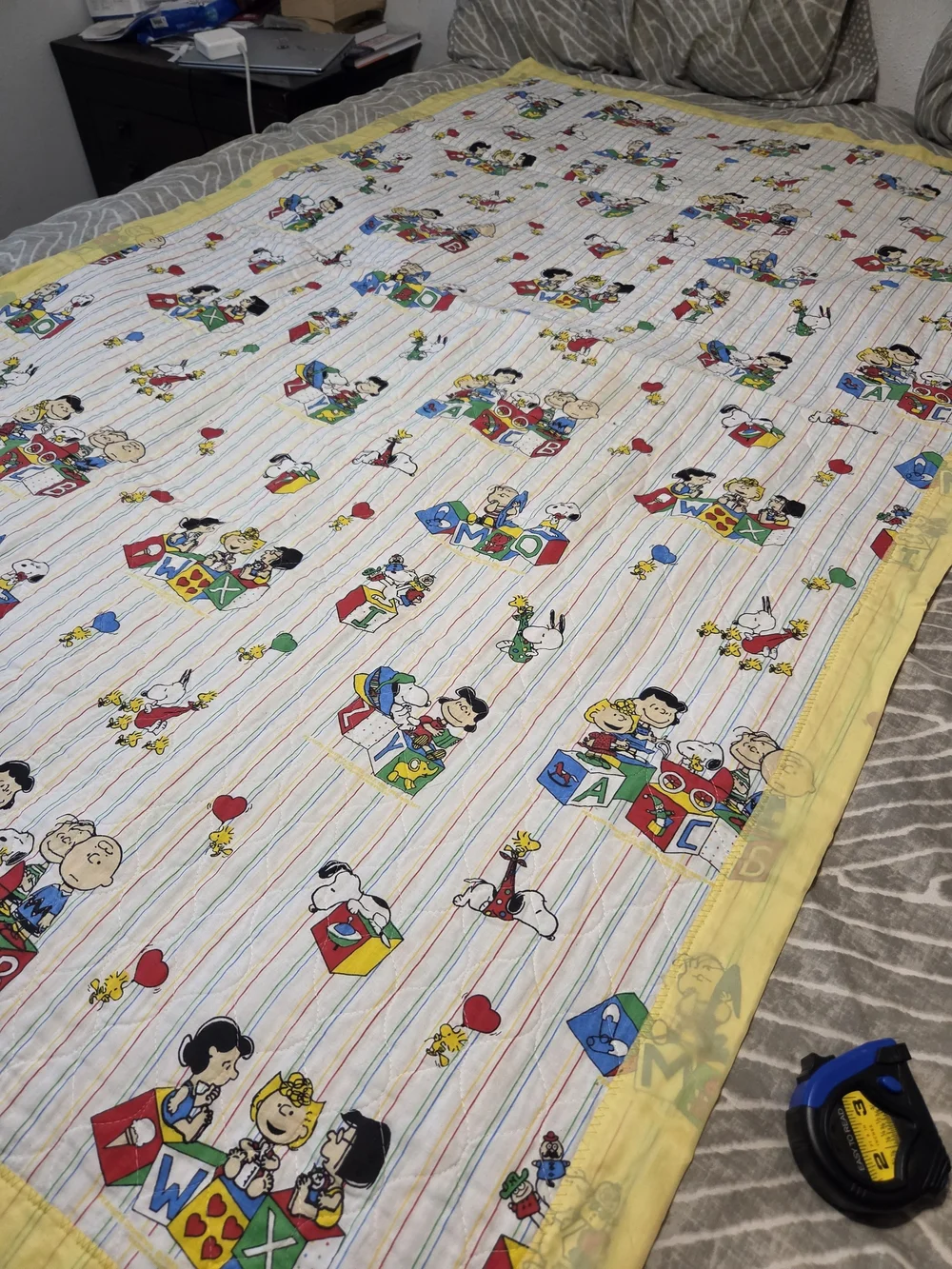 Vintage 1980s Peanuts Gang ABC Alphabet Baby Blanket